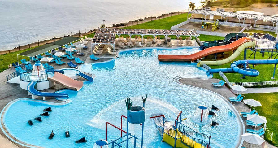 White Olive Marine Aquapark