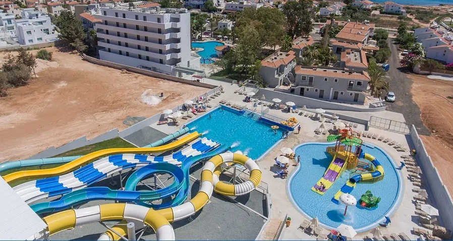 Narcissos Waterpark Resort
