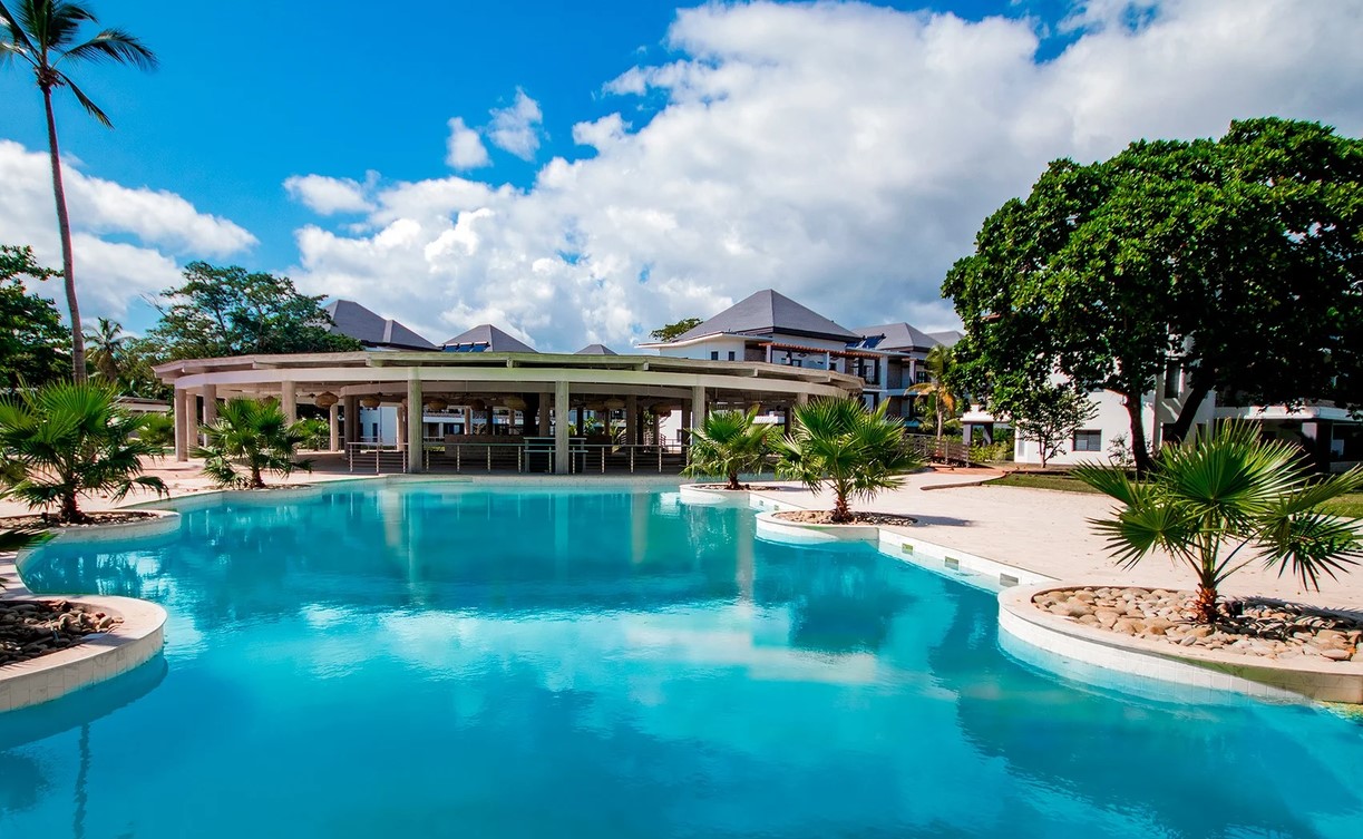Royal Andilana Resort & Spa